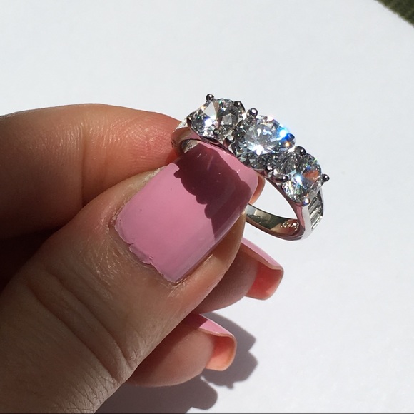 ❌ SOLD ❌18k white gold wedding 3 stone diamond ring 3 CT - Picture 9 of 16